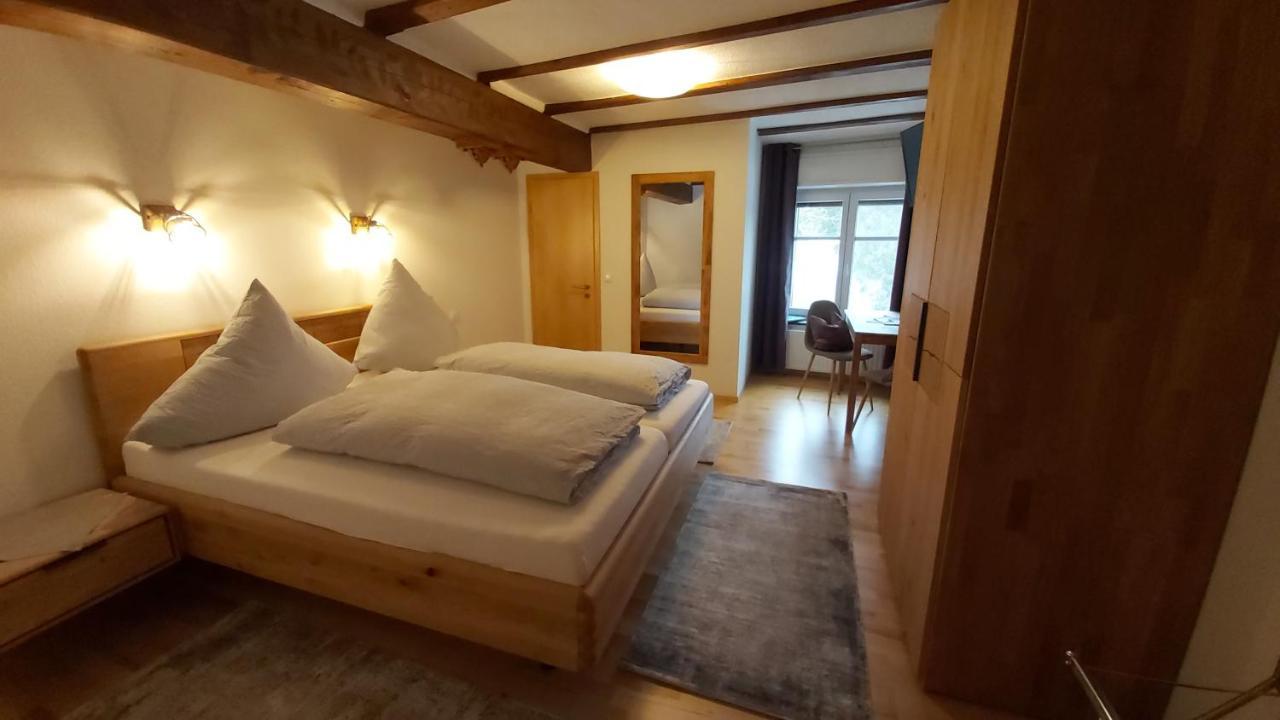Gasthof Zum Goldenen Kreuz Wilhelmsdorf  Eksteriør billede