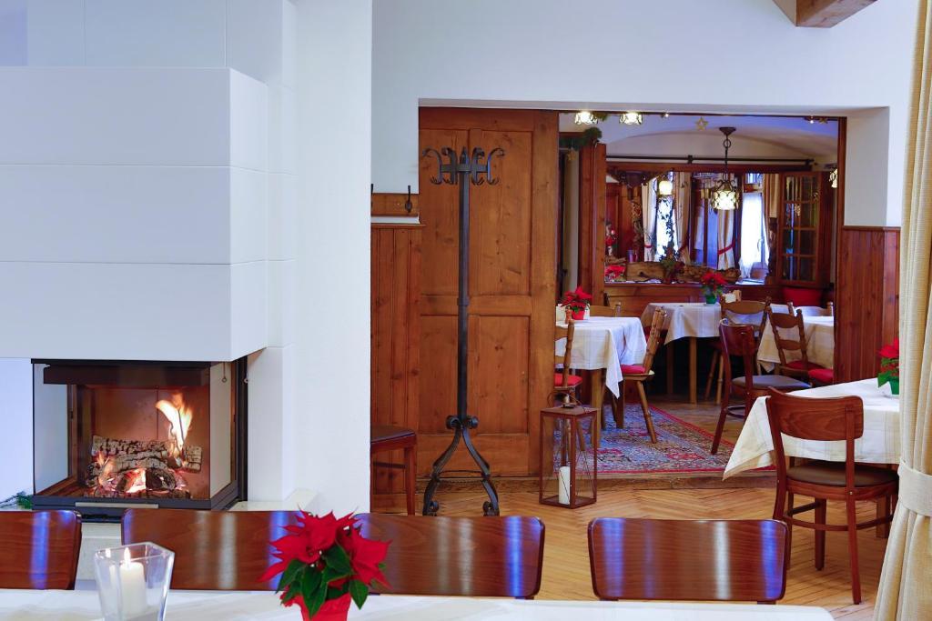 Gasthof Zum Goldenen Kreuz Wilhelmsdorf  Eksteriør billede