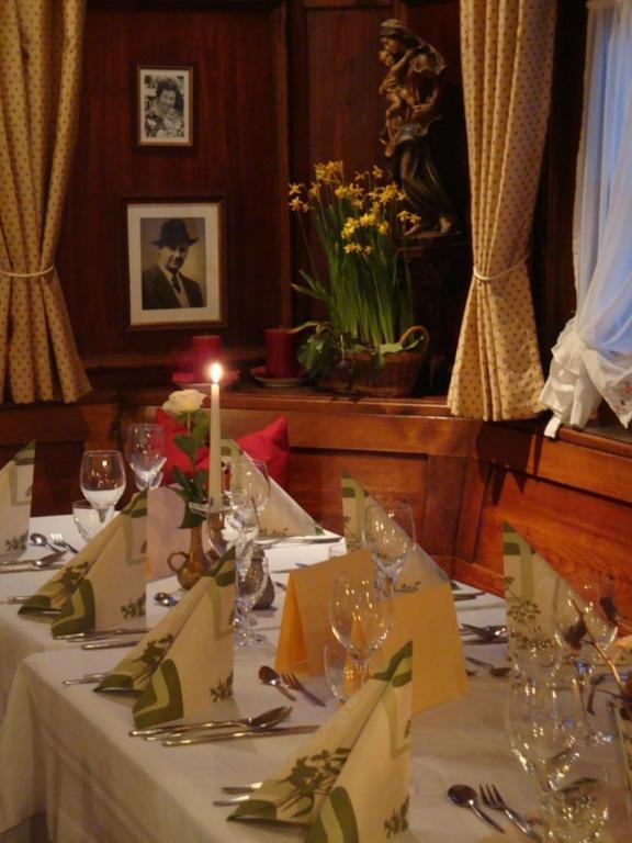Gasthof Zum Goldenen Kreuz Wilhelmsdorf  Eksteriør billede